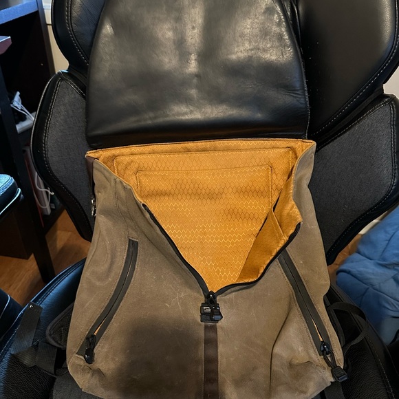 Waterfield Staad attaché backpack - Picture 3 of 4